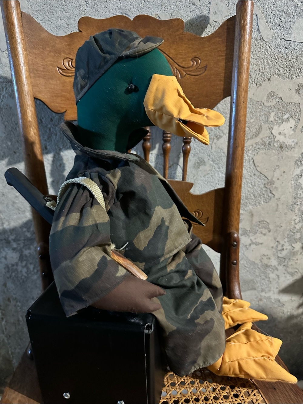 Vintage duck hunting plush bird rifle man cave cabin lodge funny jacket camo